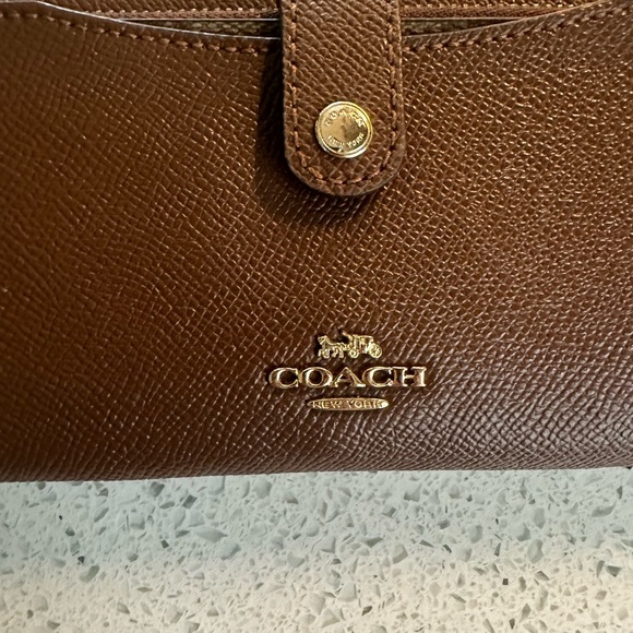 Coach Brown Leather Multifunction Wallet - Picture 2 of 12
